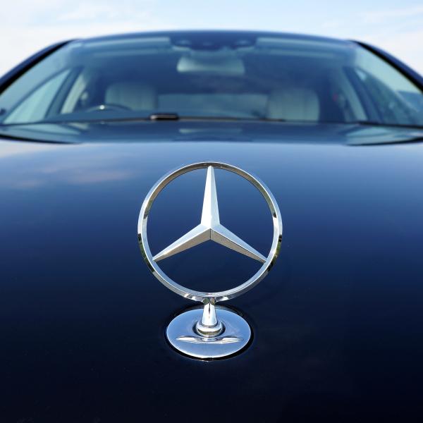 Mercedes Benz to pay $5.5 million to settle Arizona diesel ad case